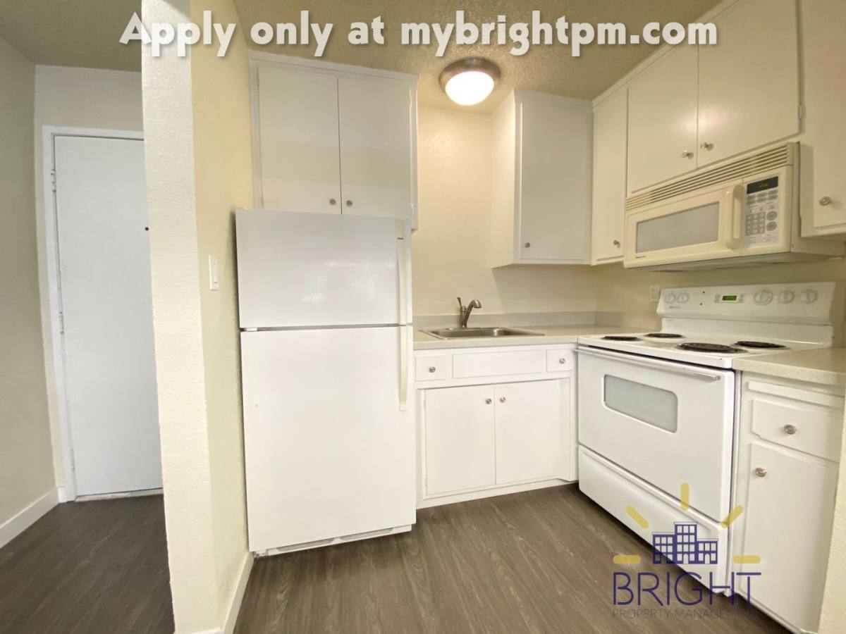 Apartment for rent at 411 1st St, Davis, CA 95616