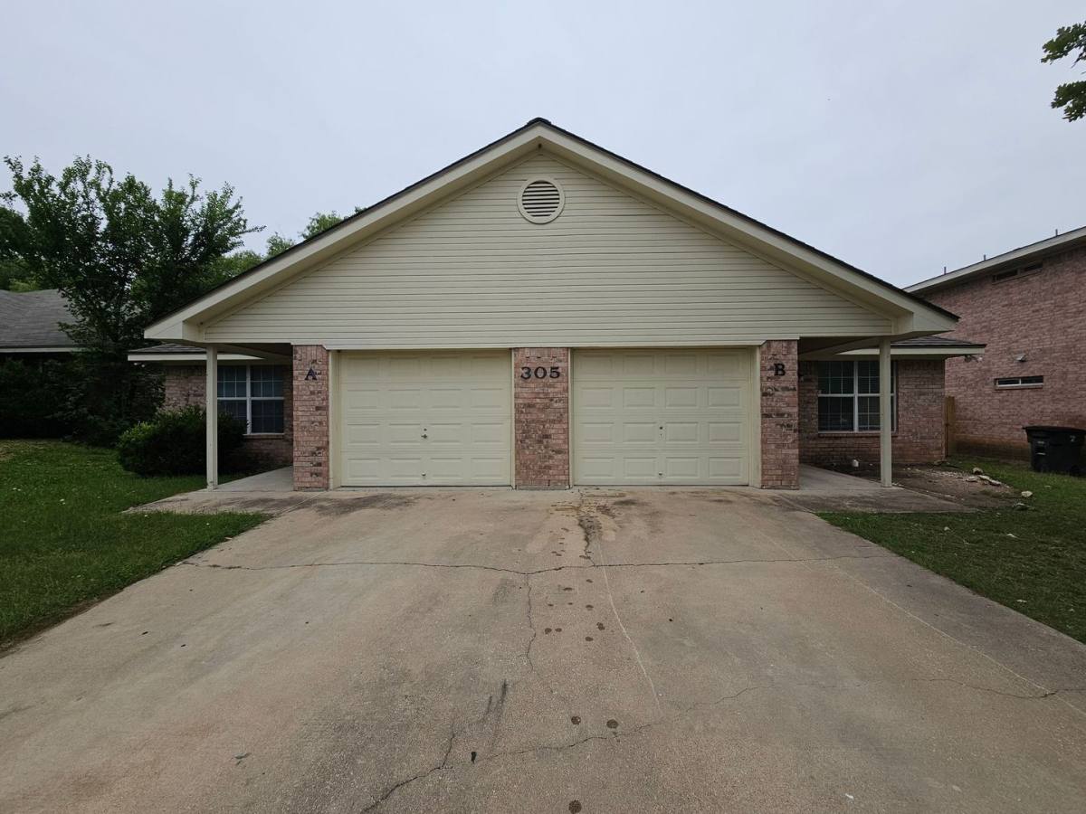 Apartment for rent at 305 S 42nd St, Killeen, TX 76543