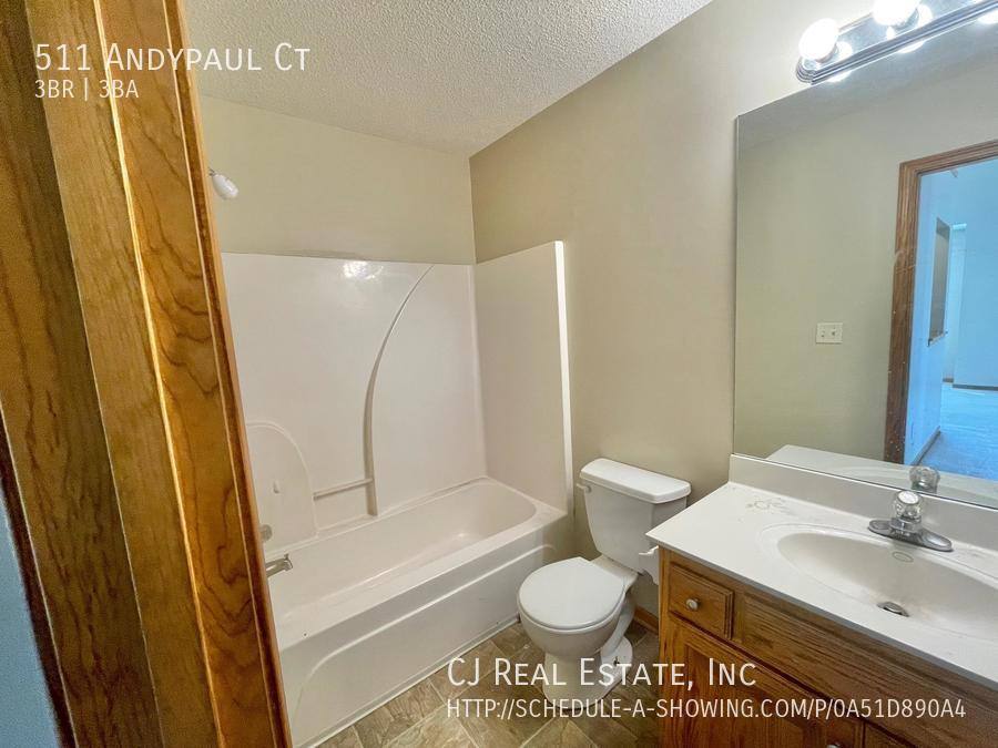 House for rent at 511 Andypaul Court, Raymore, MO 64083