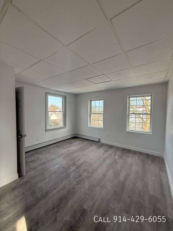Apartment for rent at 78 Briggs Ave #2B, Yonkers, NY 10701