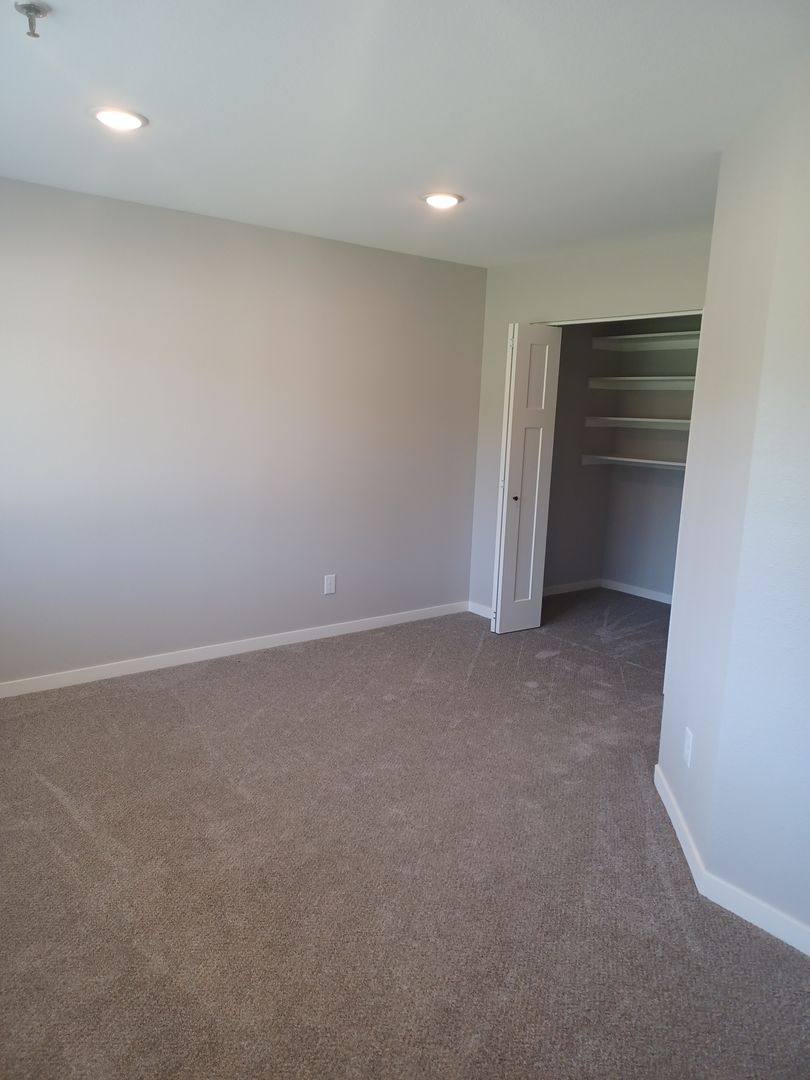 Apartment for rent at 505 W Fourth St, Milford, IN 46542