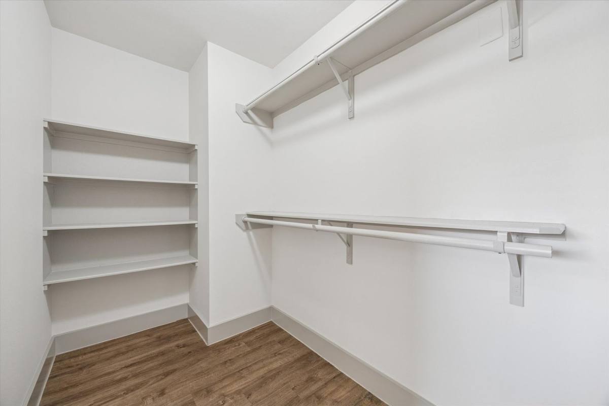 Apartment for rent at 4300 Rosslyn, Houston, TX 77018