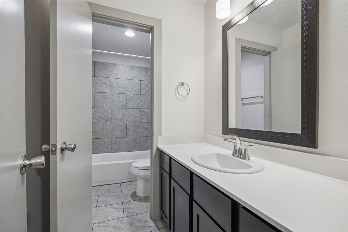 Apartment for rent at 4300 Rosslyn, Houston, TX 77018