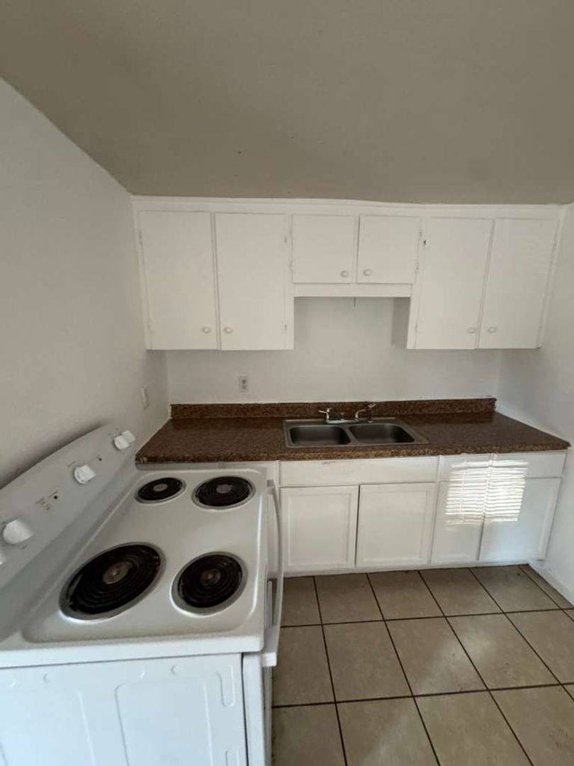 Apartment for rent at 116 6th Ave, Nederland, TX 77627