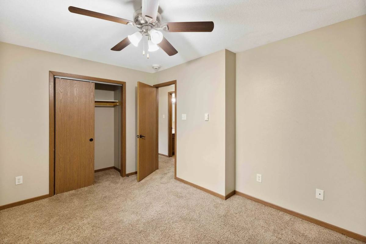 Apartment for rent at 3913 Hubbell Ave, Des Moines, IA 50317
