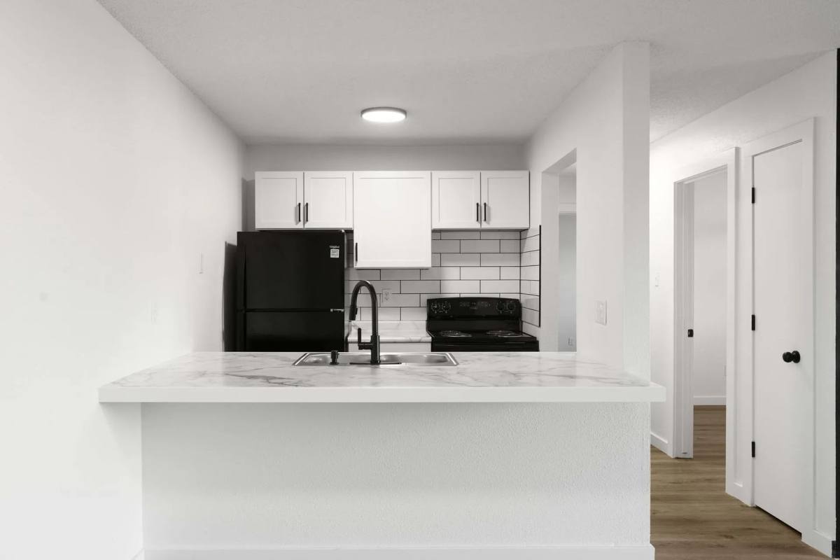 Apartment for rent at 3913 Hubbell Ave, Des Moines, IA 50317