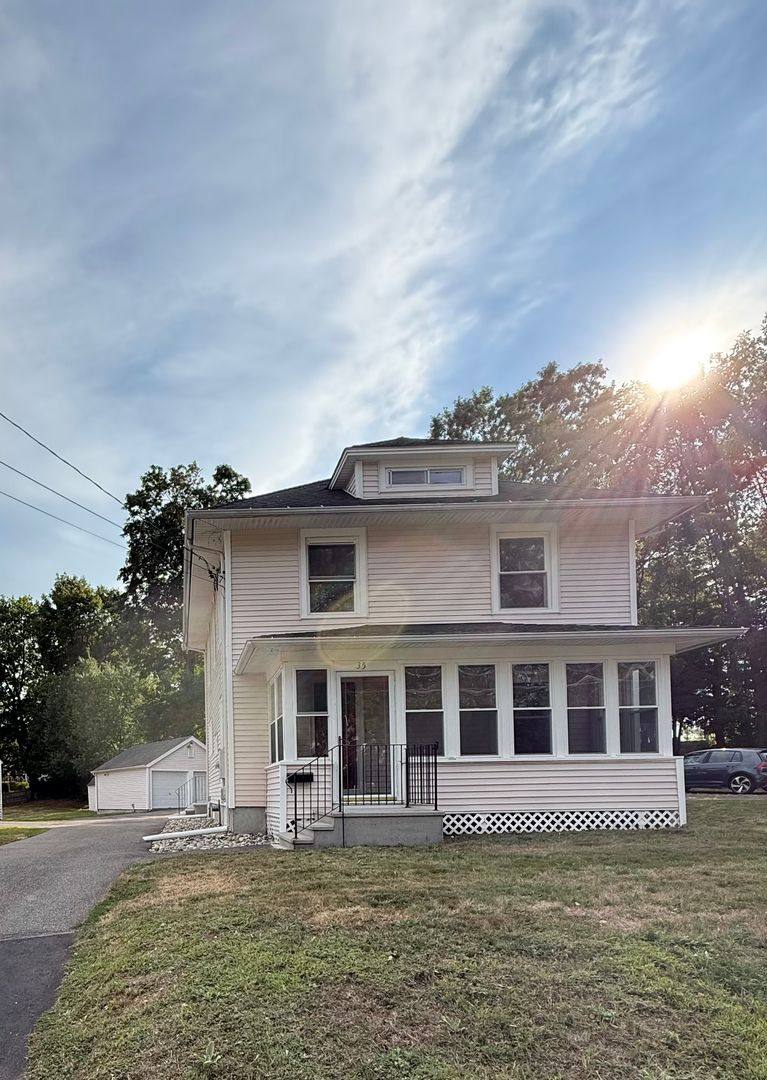 House for rent at 35 W St, Cromwell, CT 06416