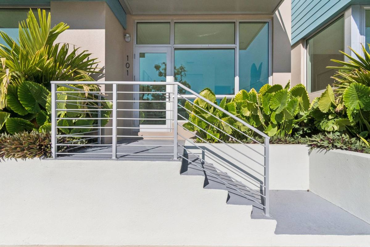 Apartment for rent at 1343 4th St, Sarasota, FL 34236