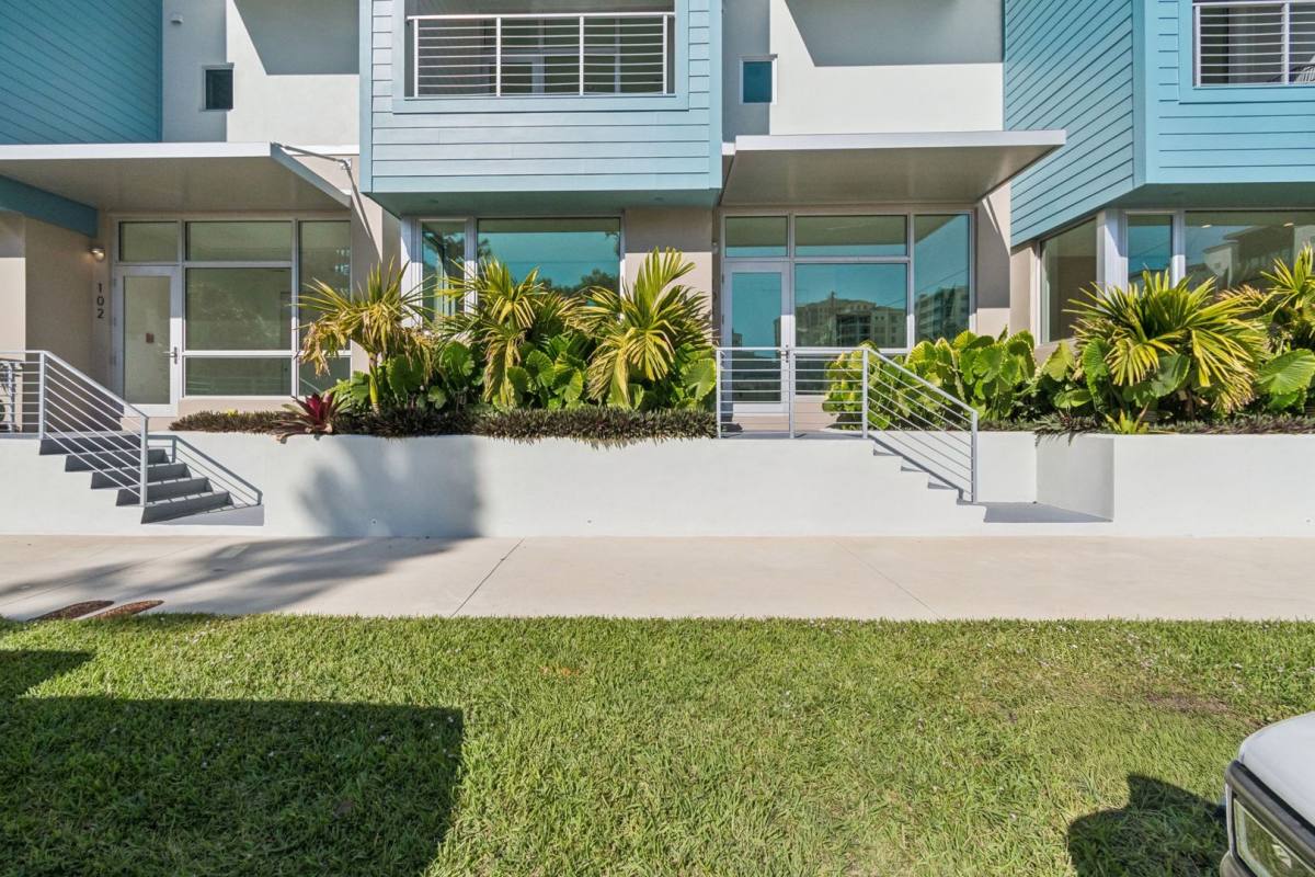 Apartment for rent at 1343 4th St, Sarasota, FL 34236