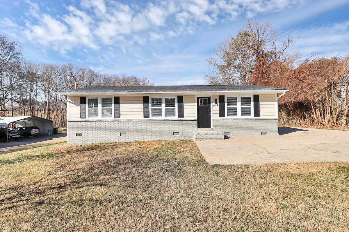 House for rent at 5509 Dallas High Shoals Highway, Dallas, NC 28034