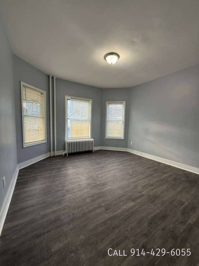 Apartment for rent at 14 Saratoga Ave, Yonkers, NY 10705