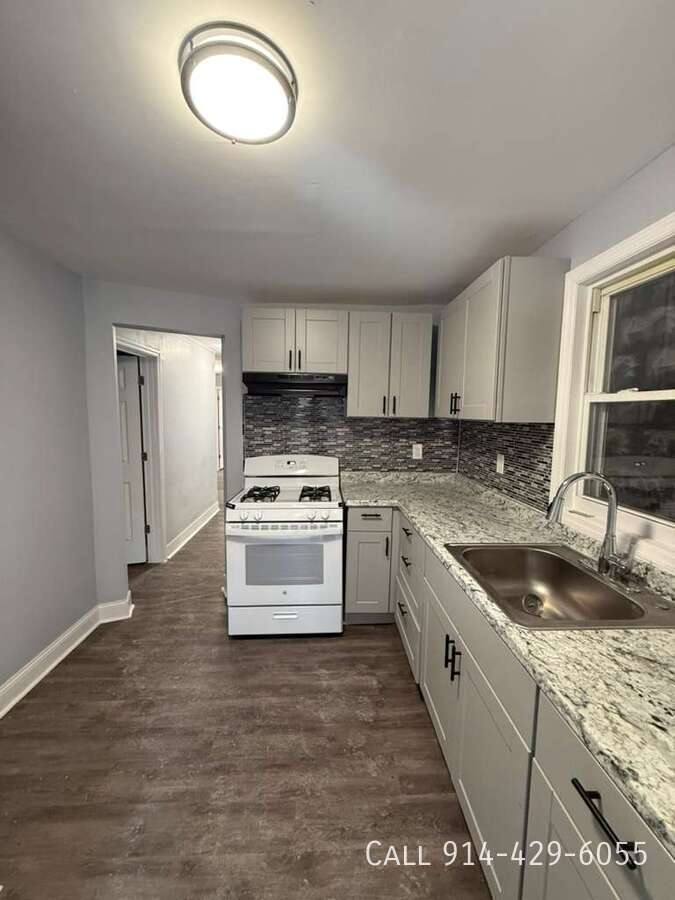 Apartment for rent at 14 Saratoga Ave, Yonkers, NY 10705