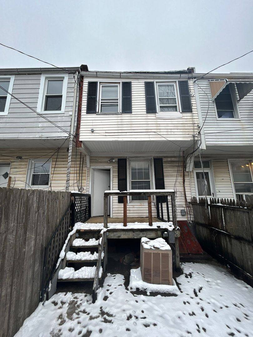 Apartment for rent at 618 N Bouldin St, Baltimore, MD 21205