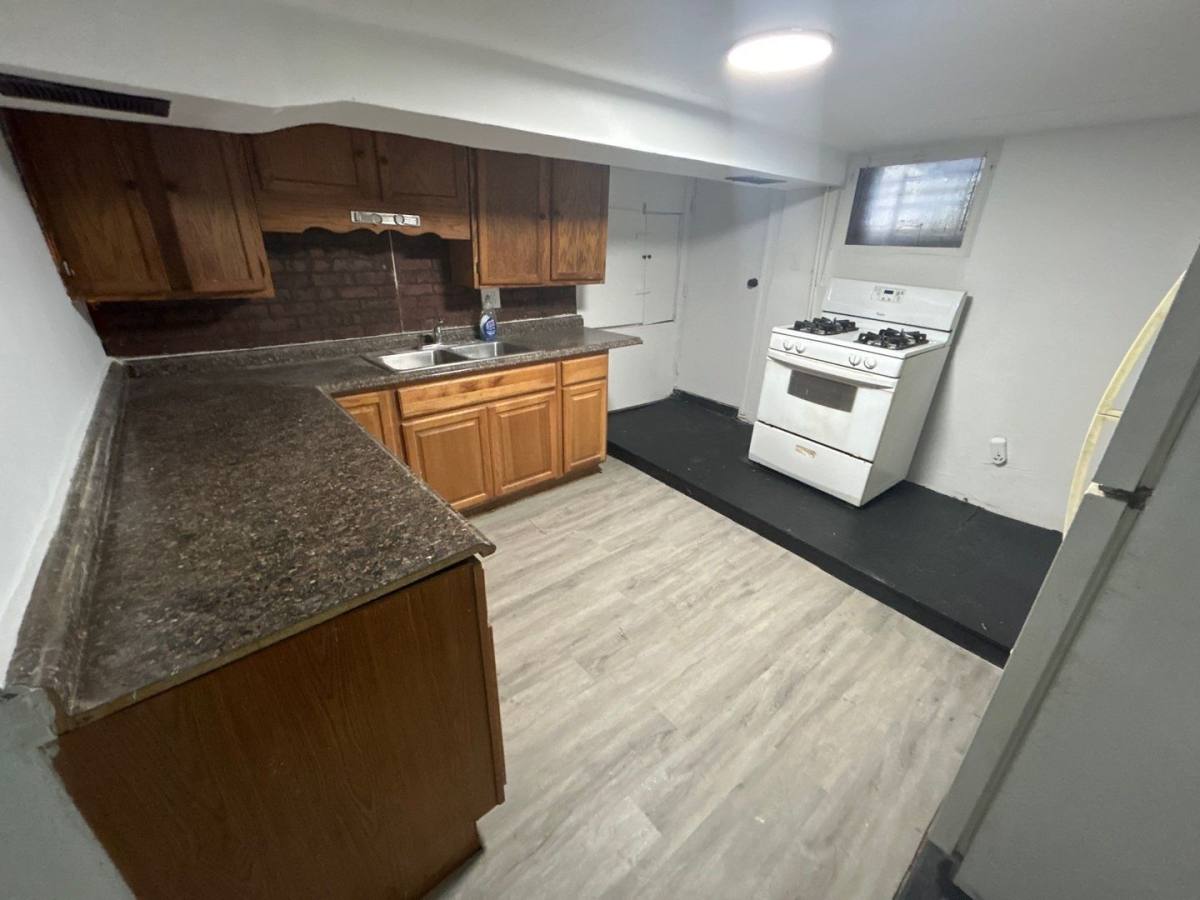 Apartment for rent at 618 N Bouldin St, Baltimore, MD 21205