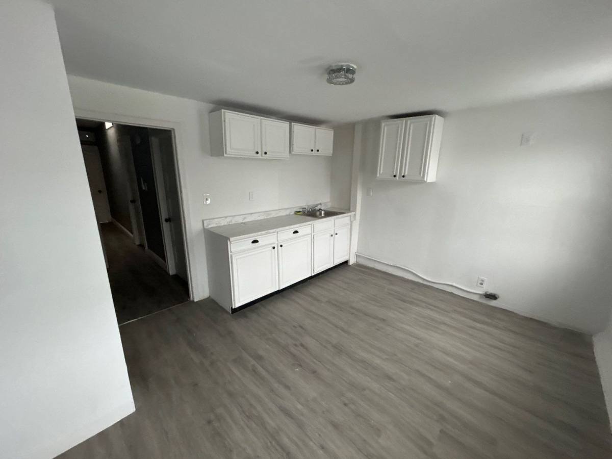 Apartment for rent at 618 N Bouldin St, Baltimore, MD 21205