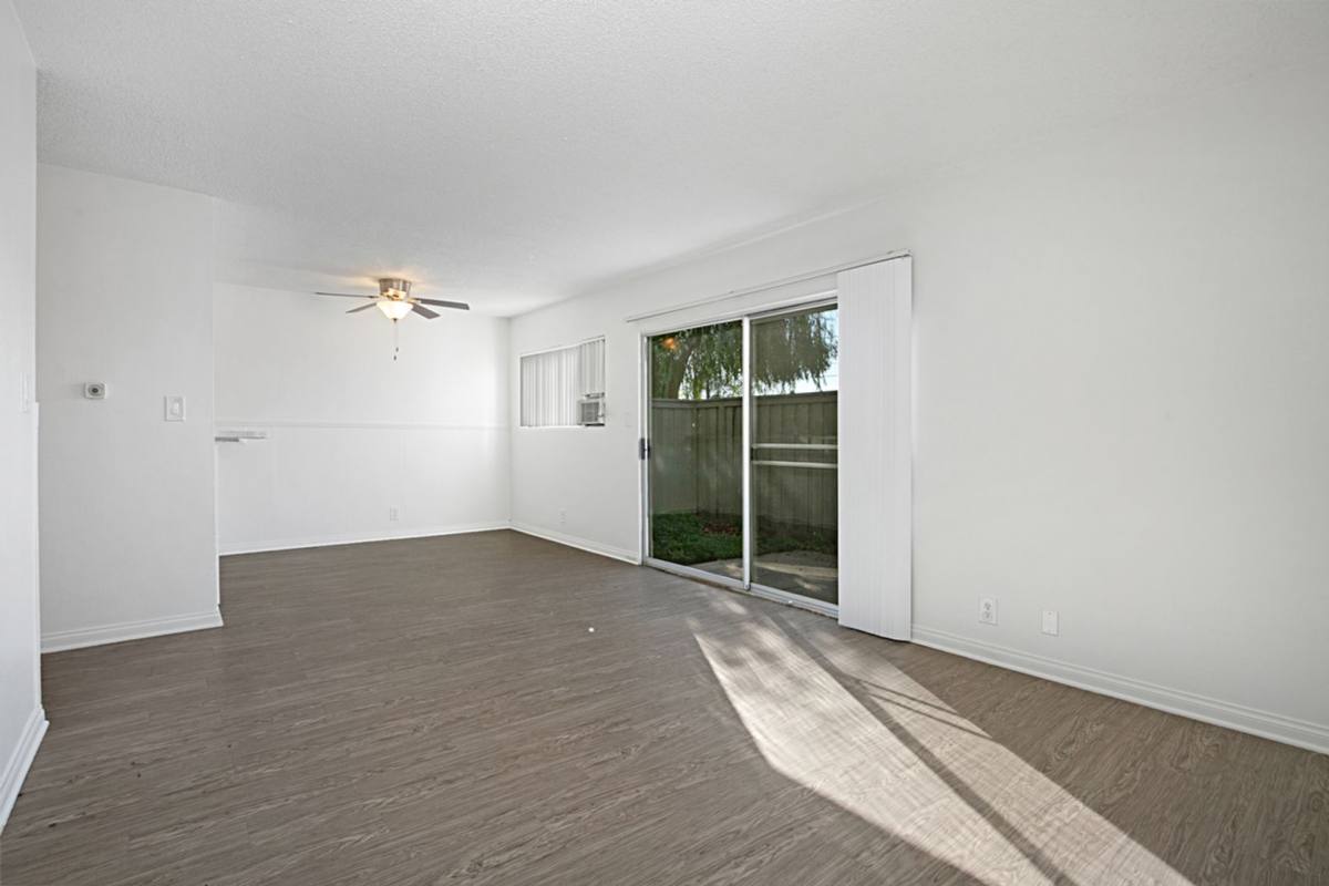 Townhouse for rent at 6949 Houston St, Buena Park, CA 90620