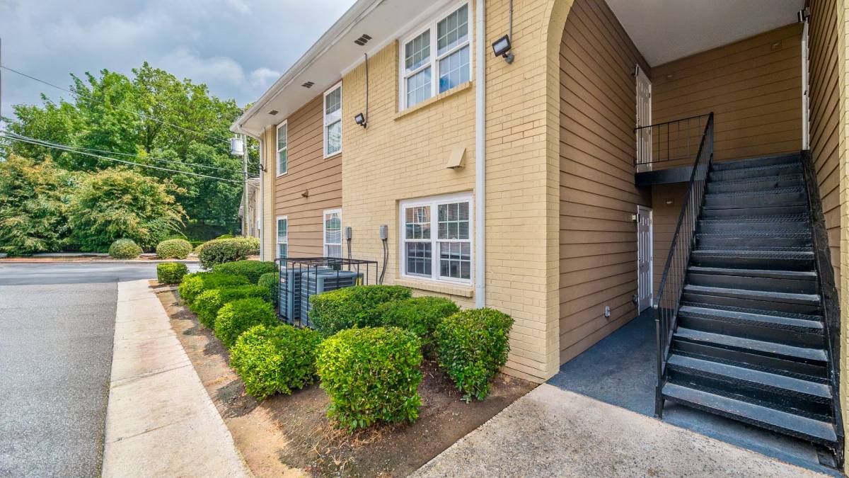 Apartment for rent at 3440 Boulder Park Dr, Atlanta, GA 30331