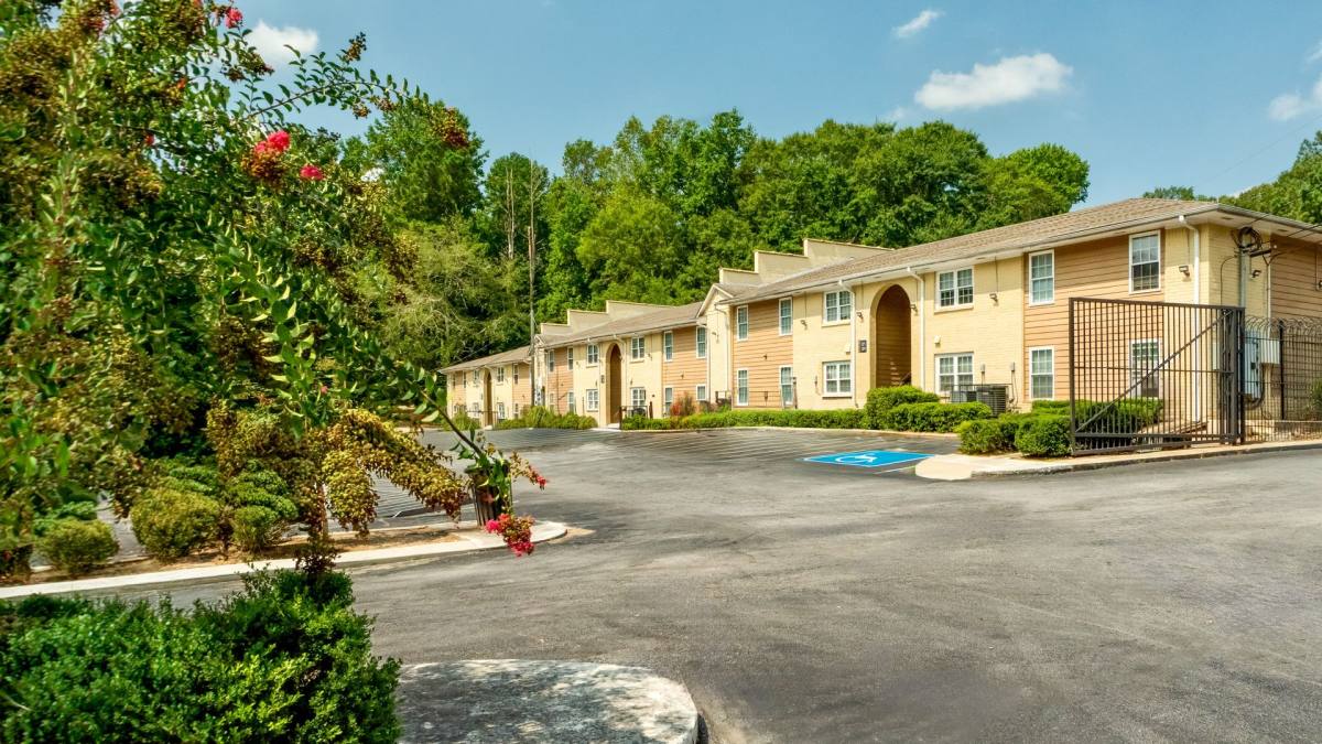 Apartment for rent at 3440 Boulder Park Dr, Atlanta, GA 30331