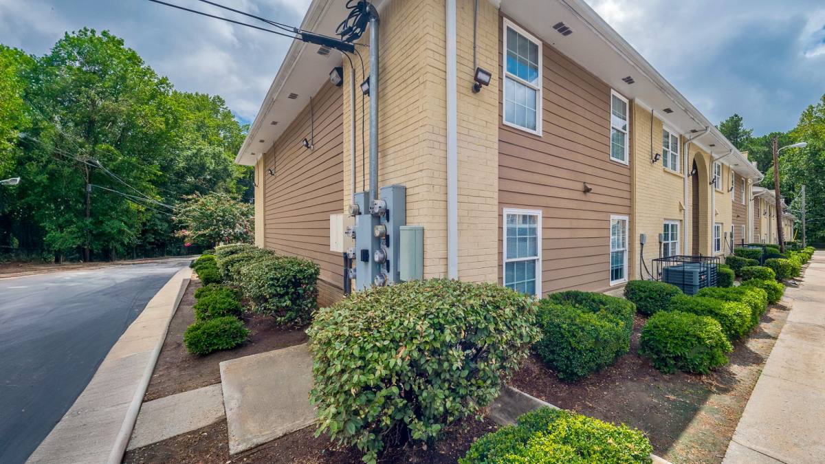 Apartment for rent at 3440 Boulder Park Dr, Atlanta, GA 30331