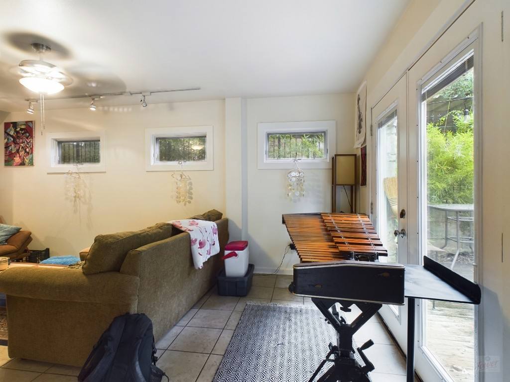 Apartment for rent at 915 Keith Lane #103, Austin, TX 78705