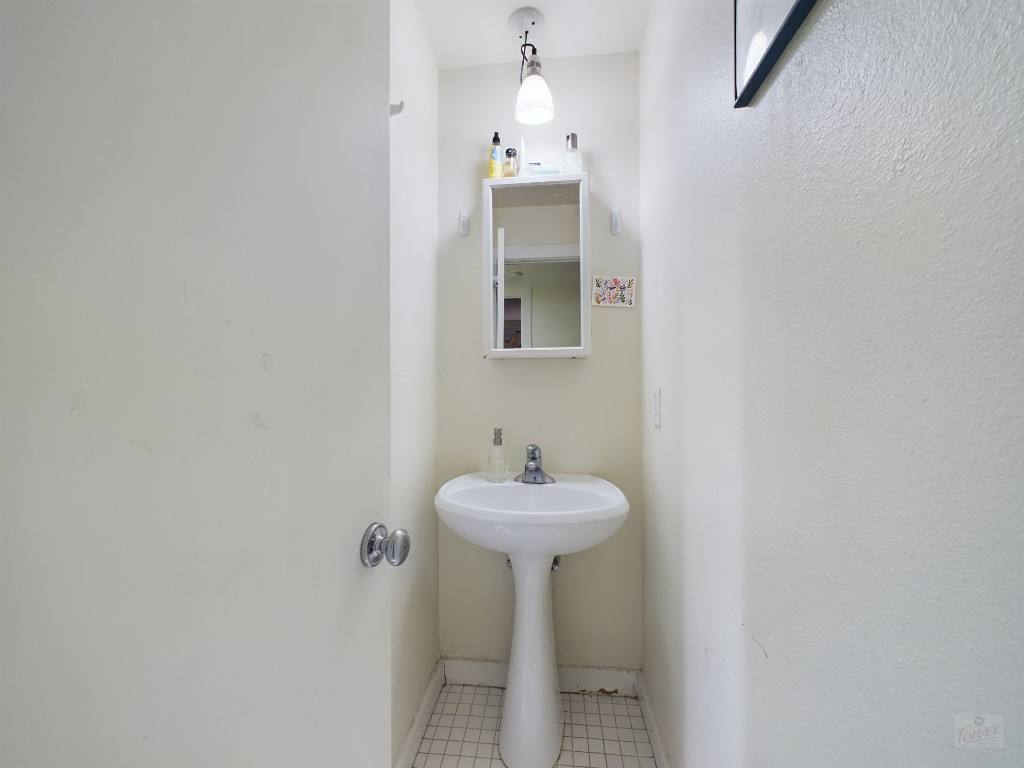 Apartment for rent at 915 Keith Lane #103, Austin, TX 78705