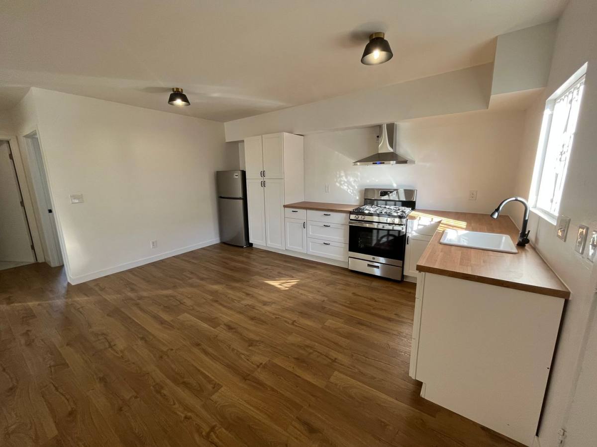 Apartment for rent at 1821 Sichel, Los Angeles, CA 90031