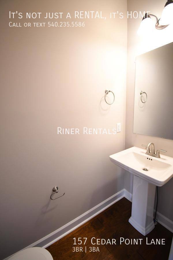 Townhouse for rent at 157 Cedar Point Lane, Harrisonburg, VA 22802