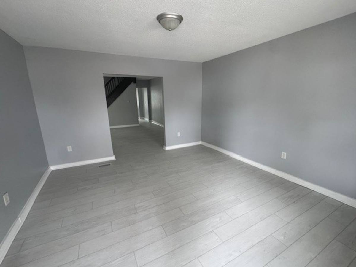 Townhouse for rent at 627 N Tacoma, Indianapolis, IN 46201