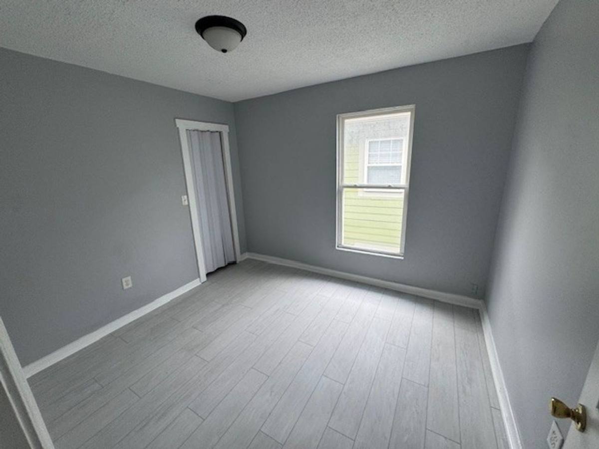 Townhouse for rent at 627 N Tacoma, Indianapolis, IN 46201