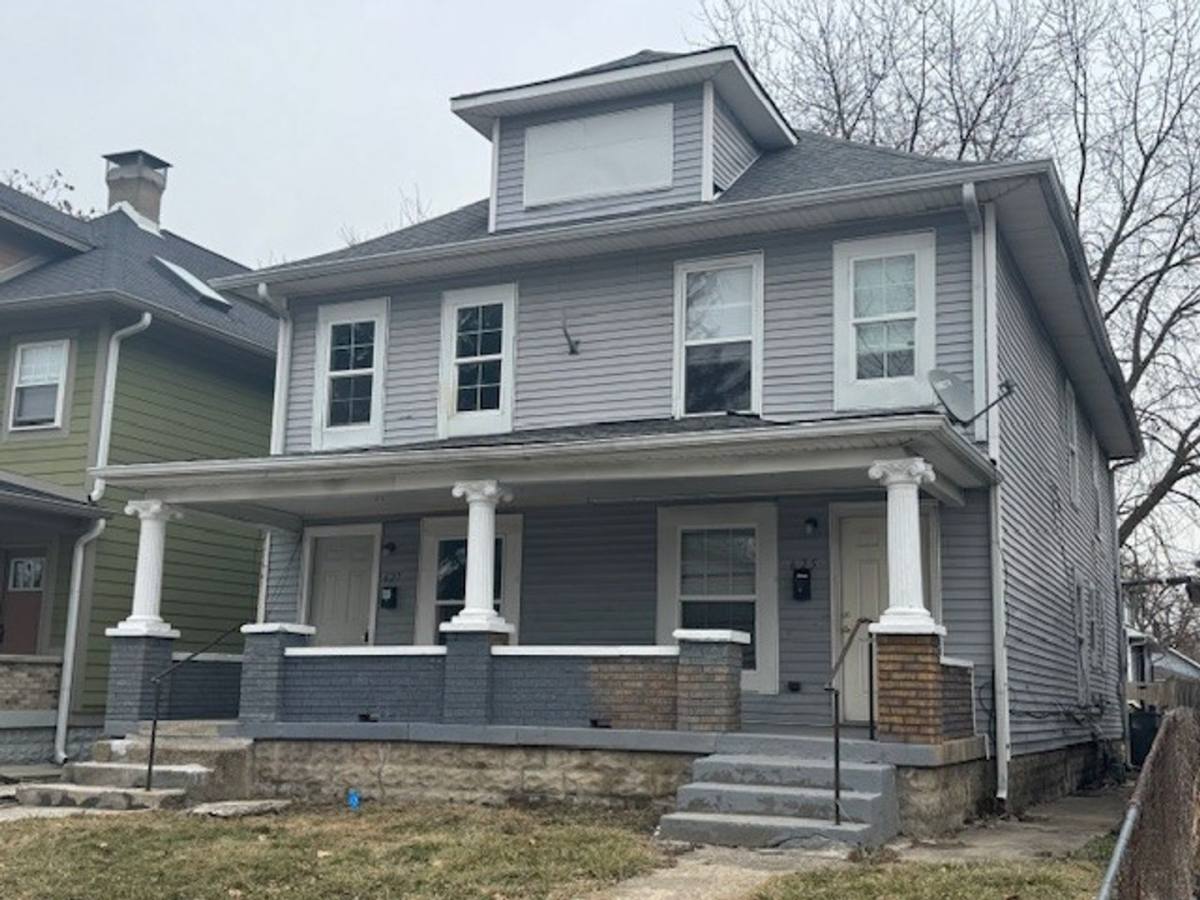 Townhouse for rent at 627 N Tacoma, Indianapolis, IN 46201