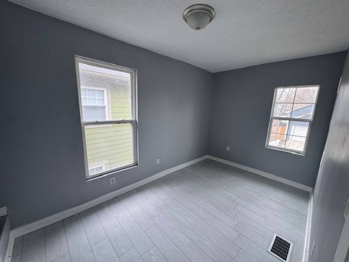 Townhouse for rent at 627 N Tacoma, Indianapolis, IN 46201