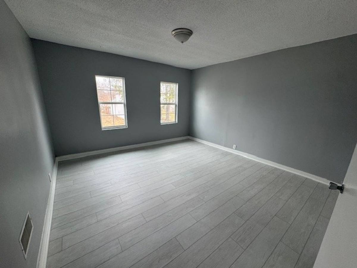 Townhouse for rent at 627 N Tacoma, Indianapolis, IN 46201