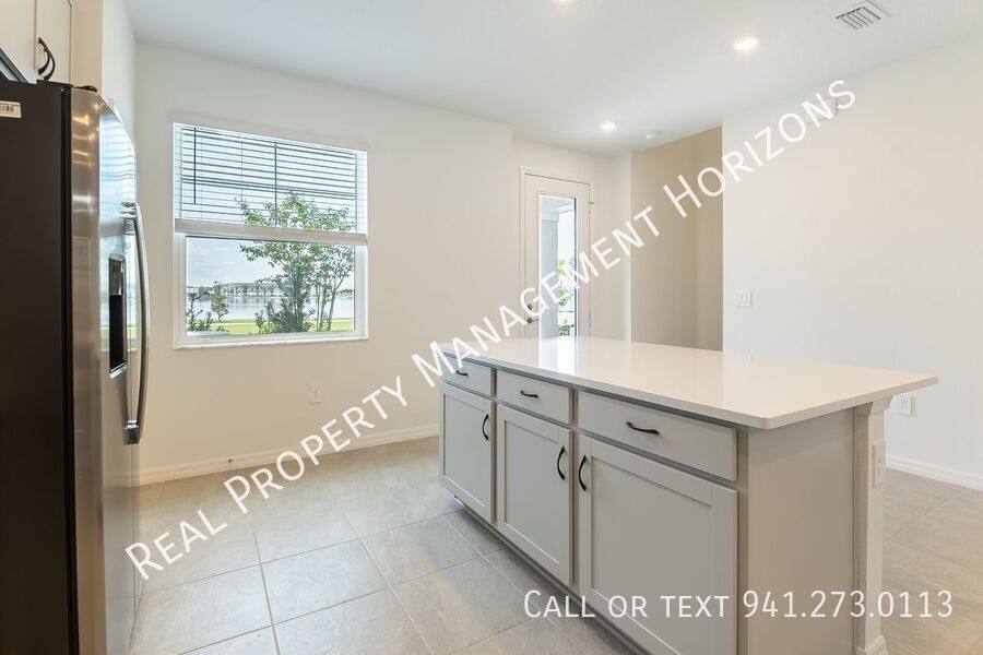 Townhouse for rent at 1929 Transom Lane, Sarasota, FL 34240