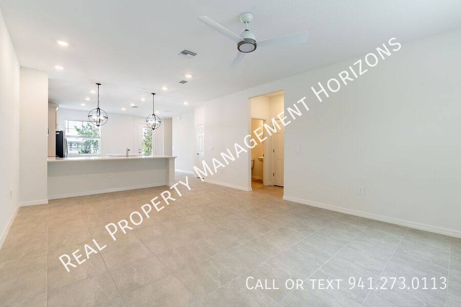 Townhouse for rent at 1929 Transom Lane, Sarasota, FL 34240
