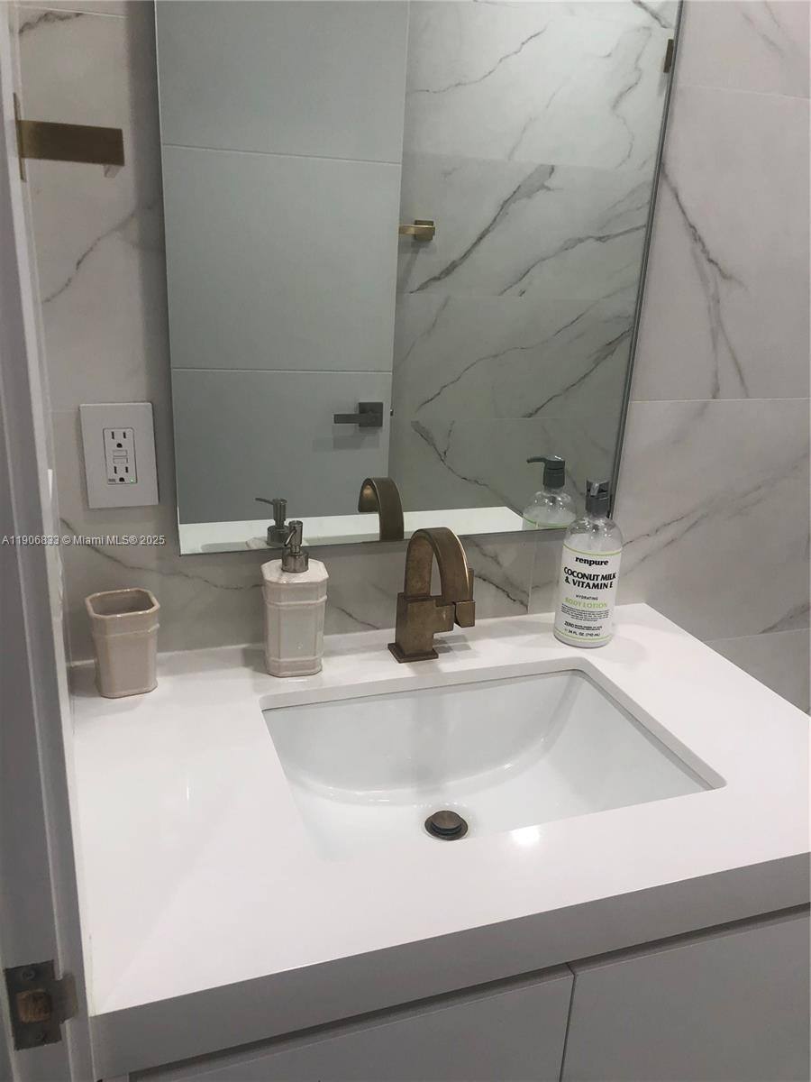 Apartment for rent at 10185 Collins Ave #1510, Miami Beach, FL 33154
