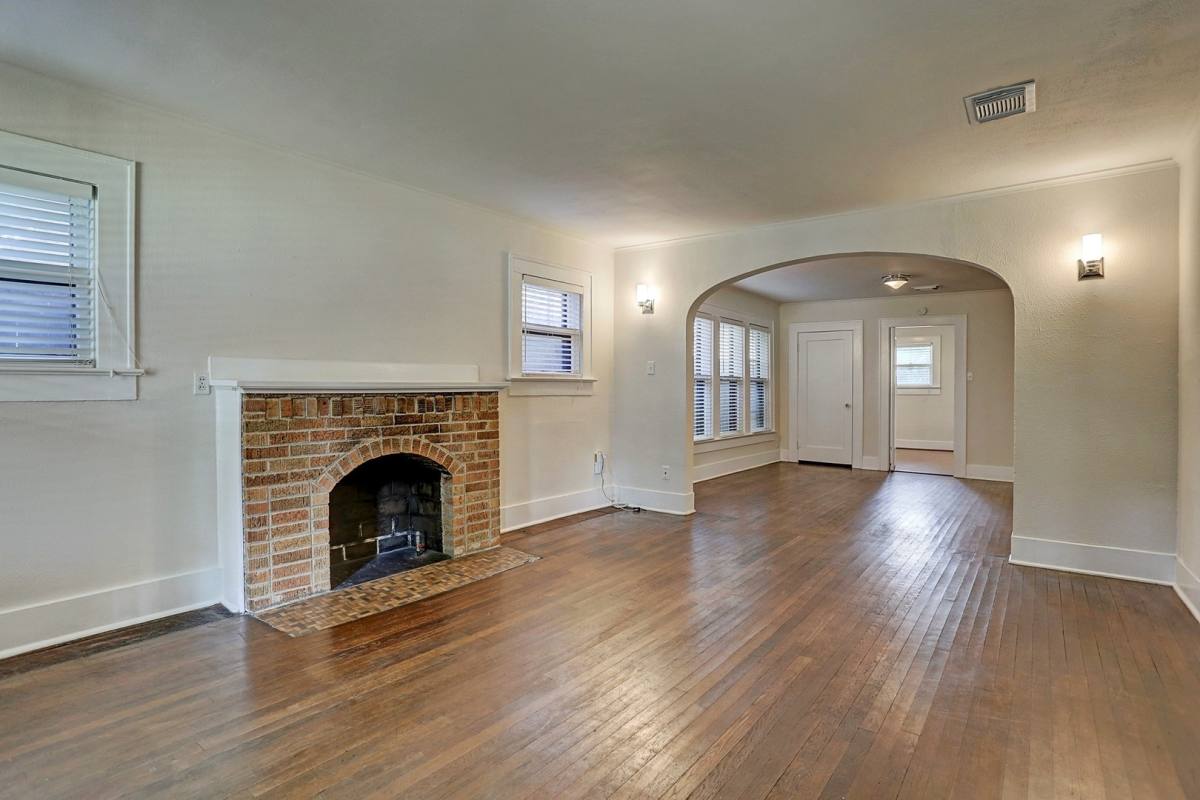 House for rent at 1926 W McKinney, Houston, TX 77019