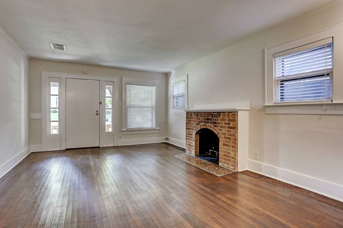 House for rent at 1926 W McKinney, Houston, TX 77019