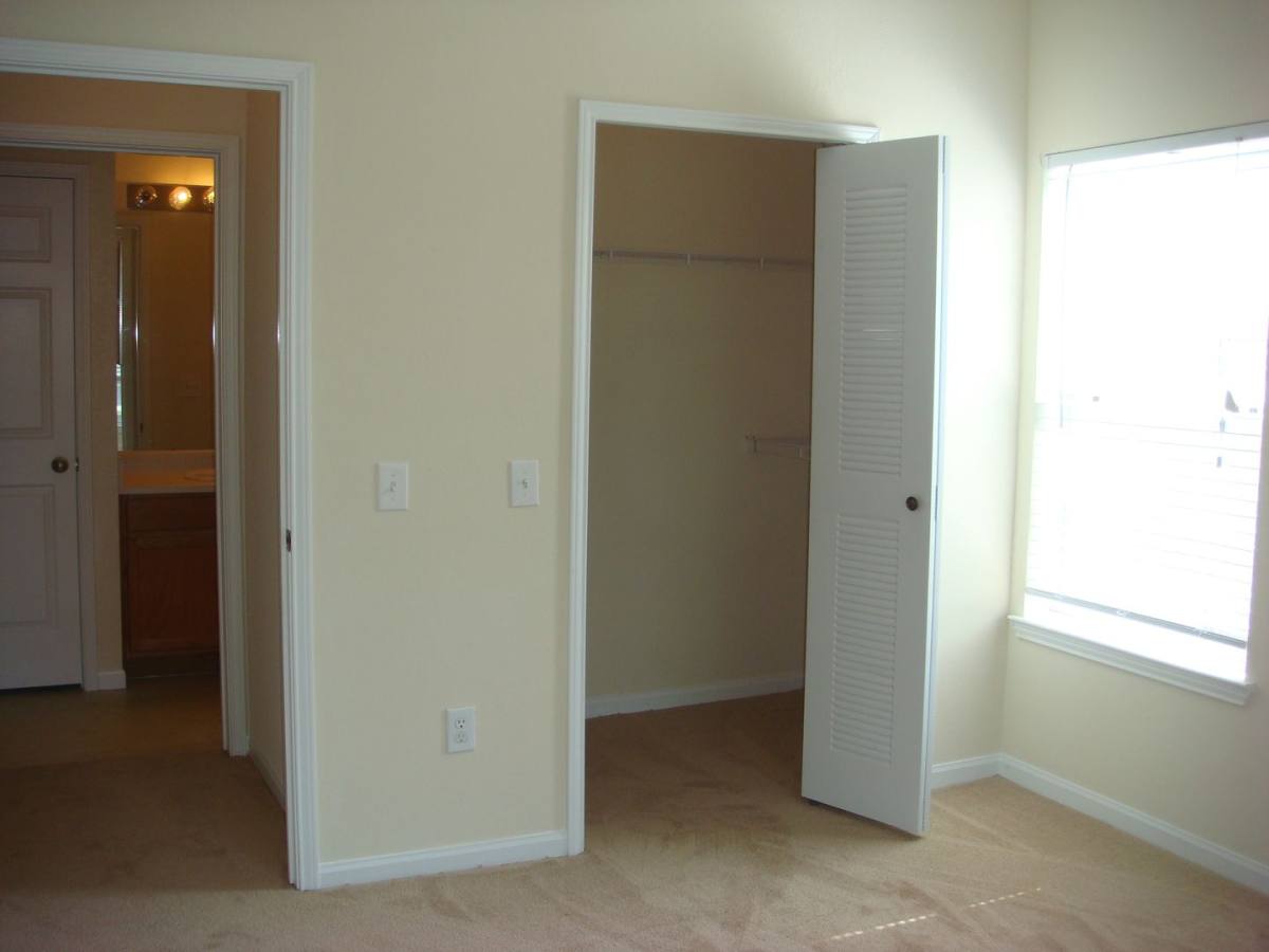 Condo for rent at 447 W Longleaf Dr, Auburn, AL 36832