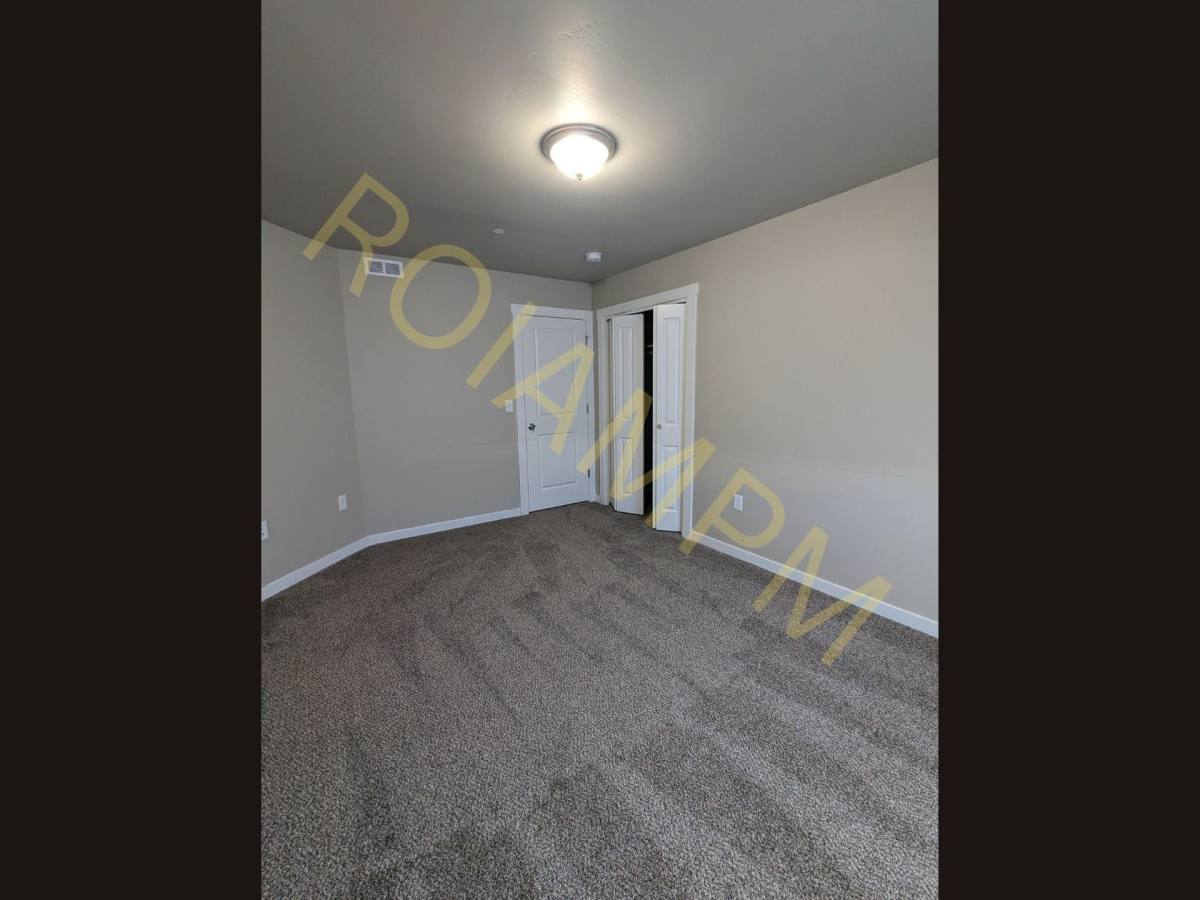Apartment for rent at 1215 S Eisenhower St, Jerome, ID 83338