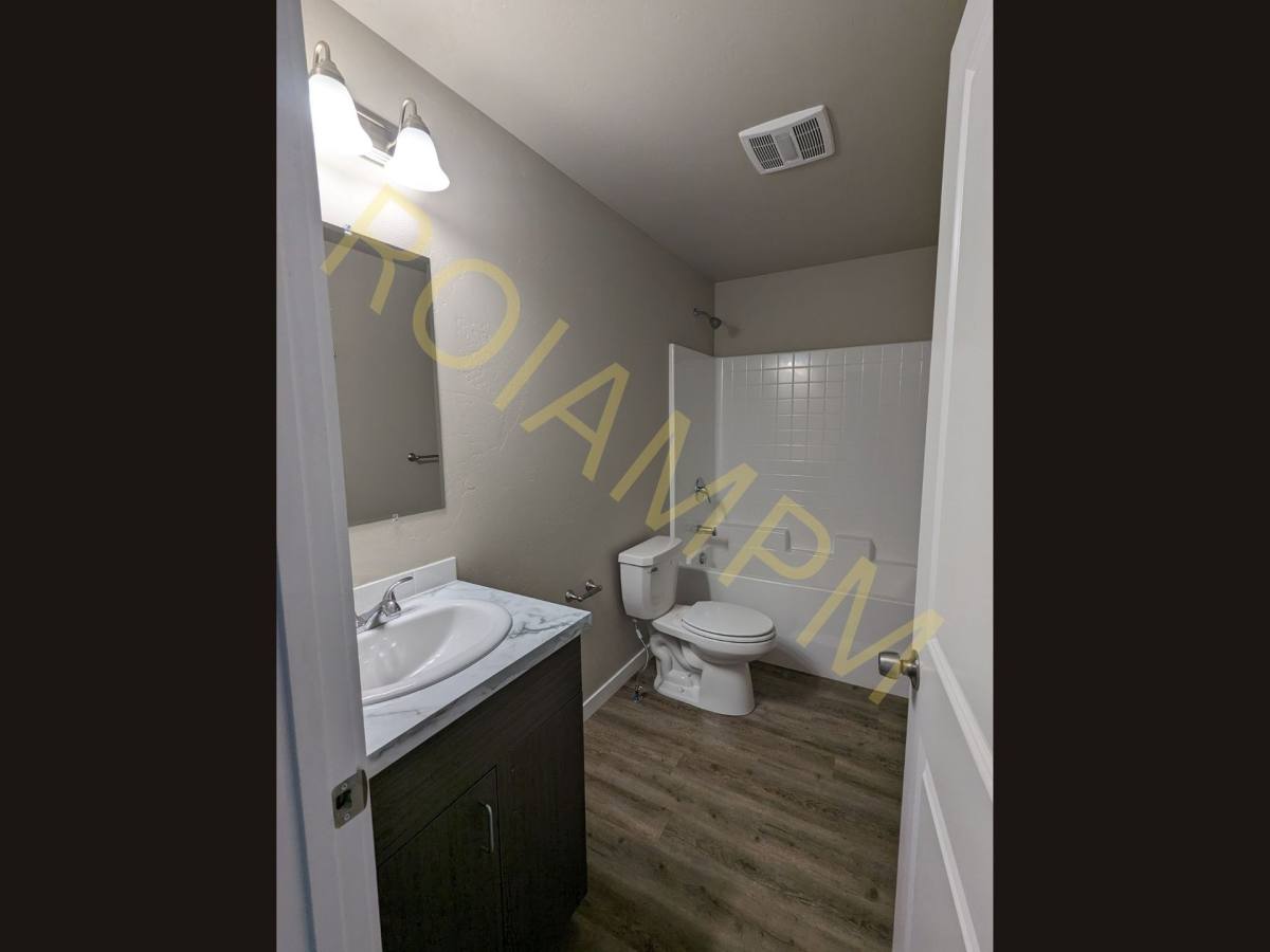 Apartment for rent at 1215 S Eisenhower St, Jerome, ID 83338