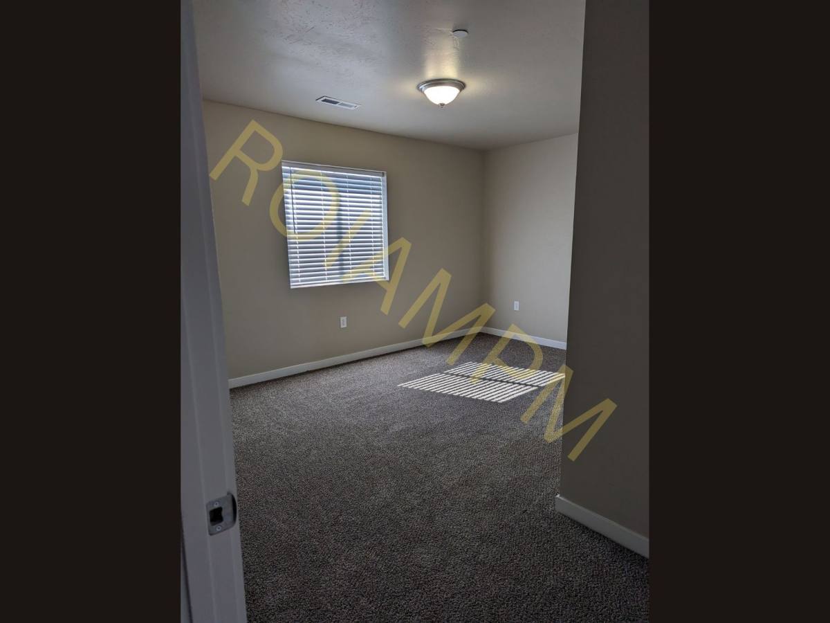 Apartment for rent at 1215 S Eisenhower St, Jerome, ID 83338