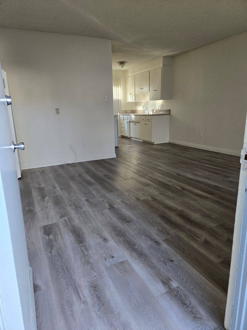 Apartment for rent at 10050 Mountair Ave, Tujunga, CA 91042