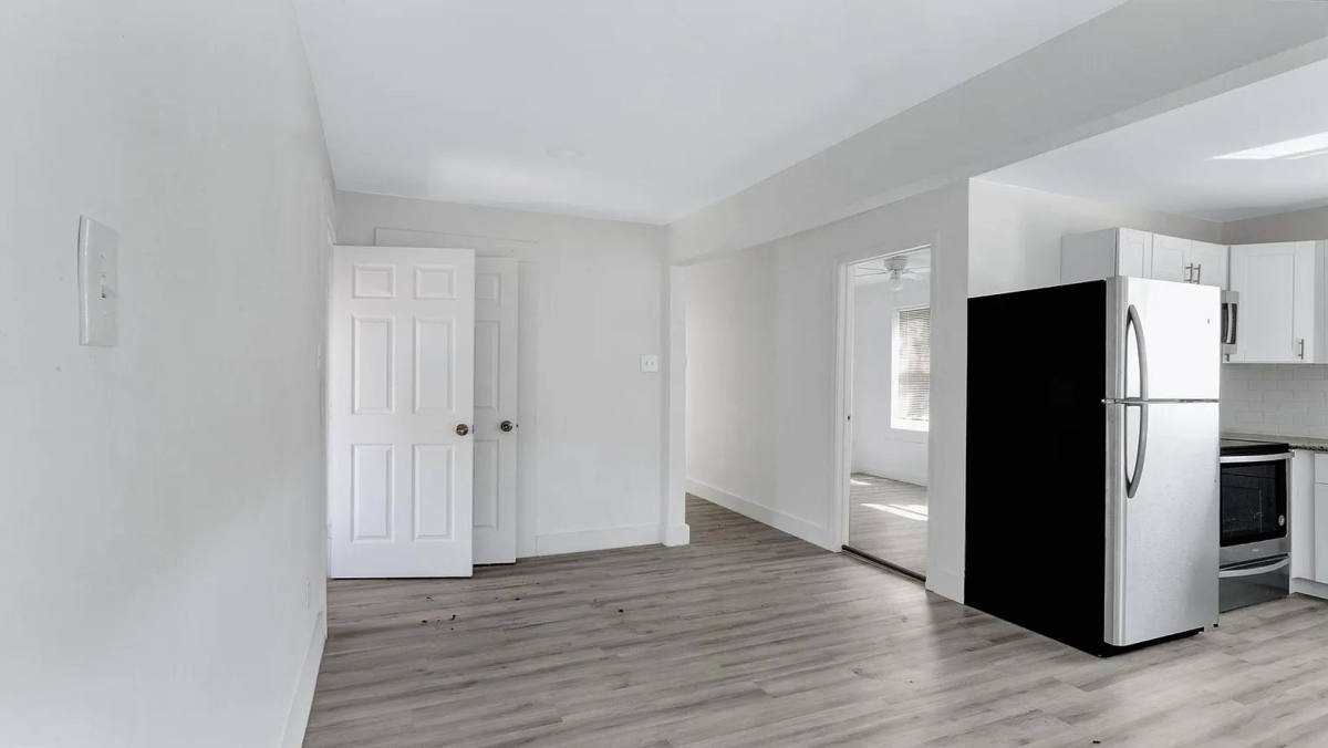 Apartment for rent at 2737 Stuart Dr, Fort Worth, TX 76104