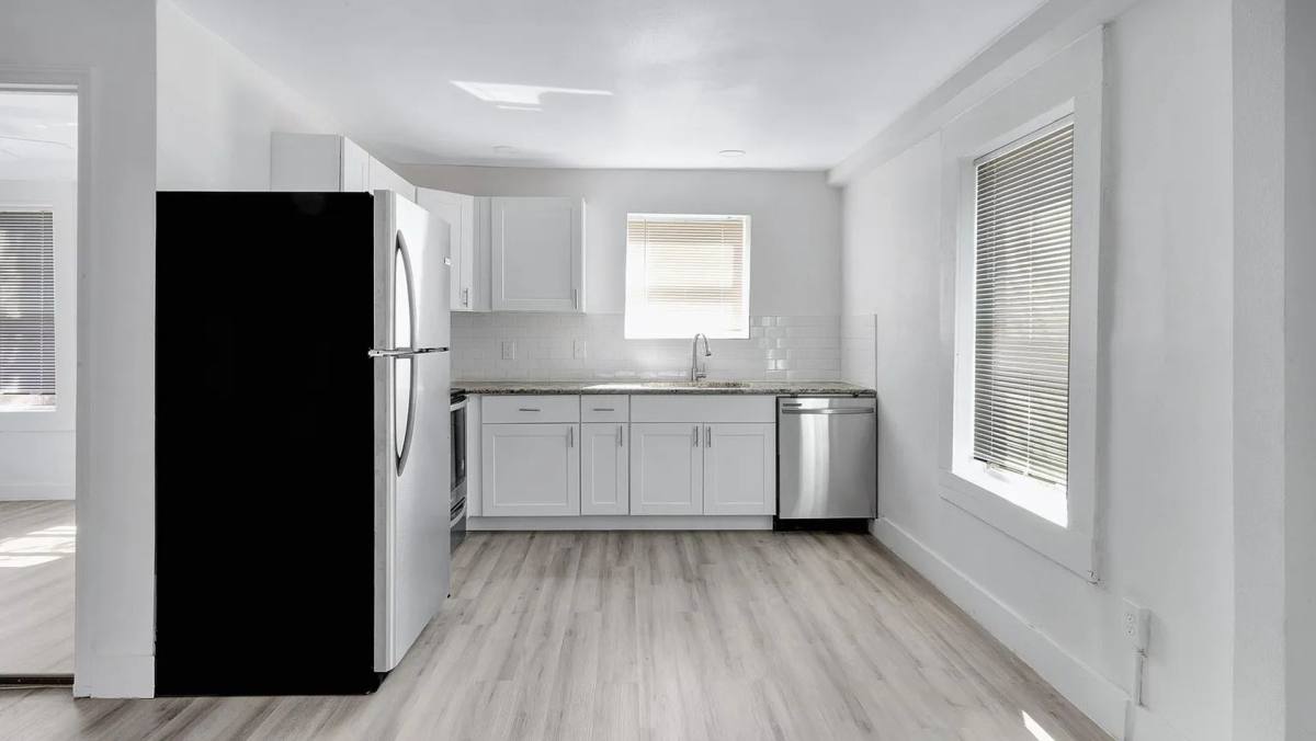 Apartment for rent at 2737 Stuart Dr, Fort Worth, TX 76104