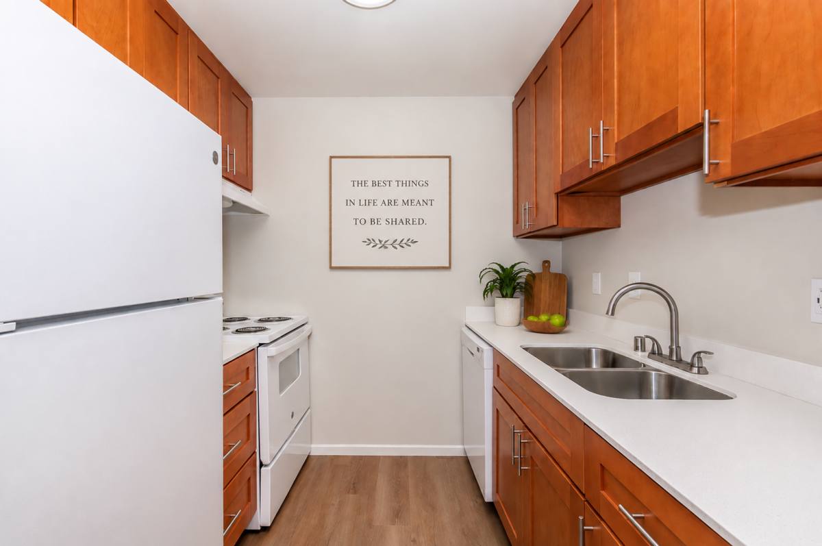 Spanish Hills, 6409 S 12th St, Tacoma, WA 98465 - Apartment for Rent - Image 10