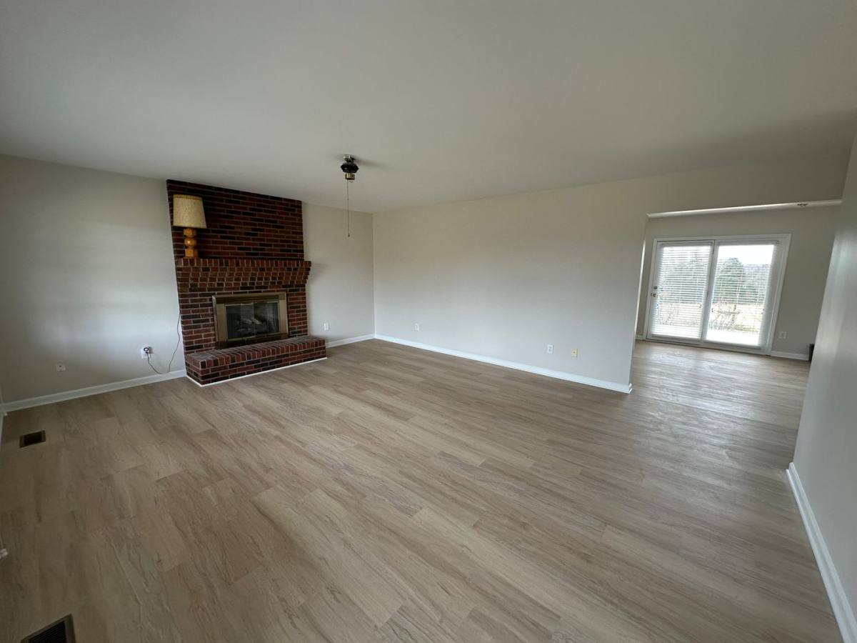 House for rent at 583 Damascus Church Rd, Statesville, NC 28625