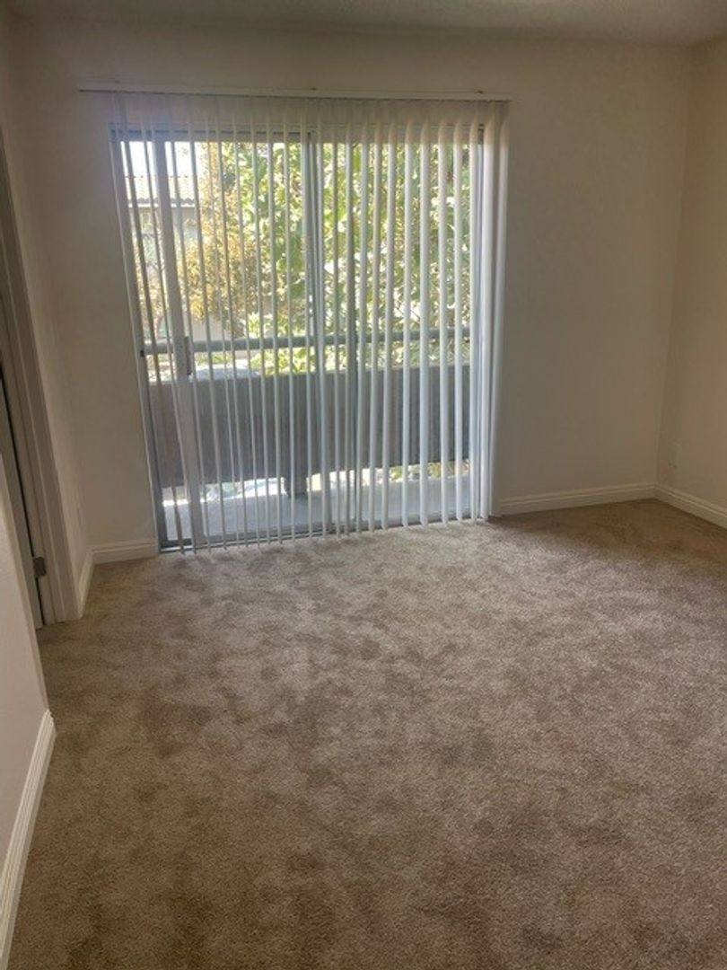 Apartment for rent at 274 W Verdugo Ave, Burbank, CA 91502