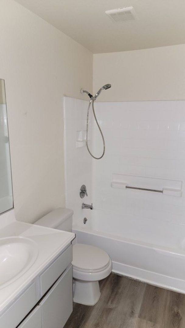 Apartment for rent at 274 W Verdugo Ave, Burbank, CA 91502