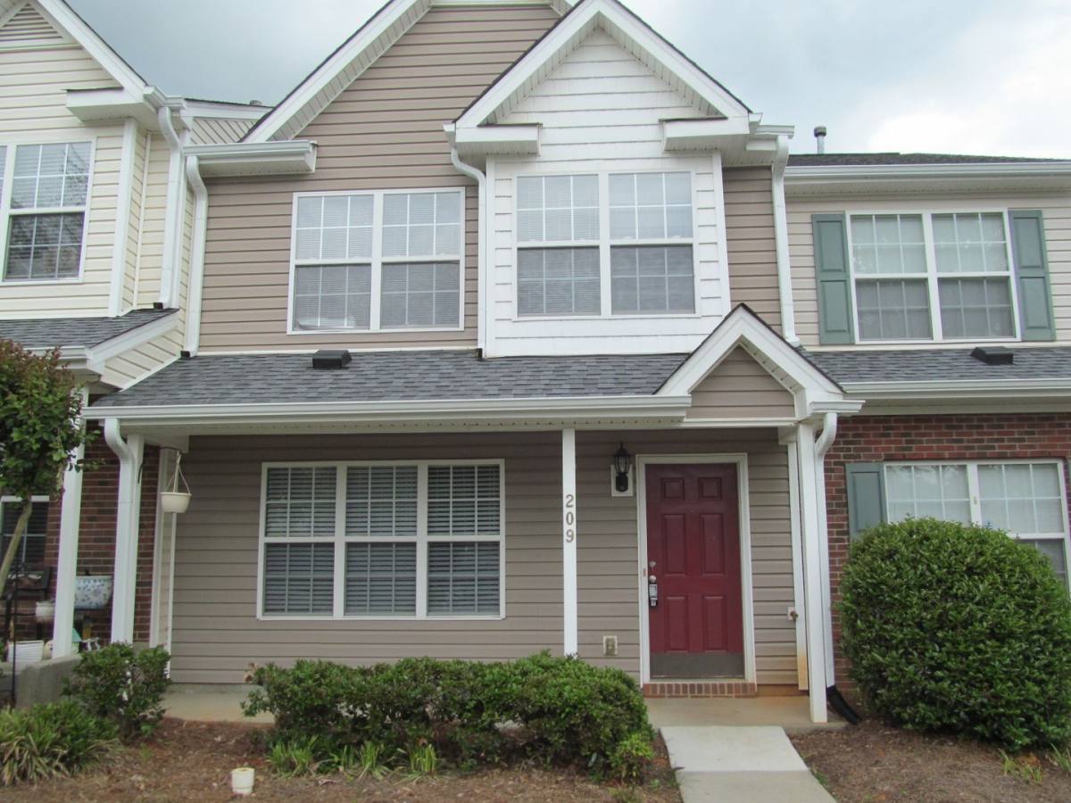 House for rent at 209 Malamute Lane, Greensboro, NC 27407