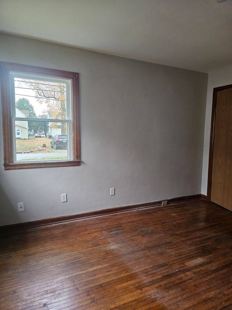609 Kenwood, Bowling Green, OH 43402 - House for Rent - Image 2